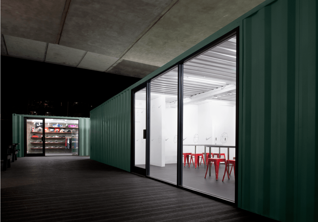 BAYSIXTY6 Facilities On Site Disabled Access | Lockers | Bike racks | Reception desk Indoor viewing area with free WiFi Sofa's, tables & chairs M, F & Disabled Conveniences First Aid room Drinks and Sweets Vending Outdoor seating Video Projection Wall Public Address system