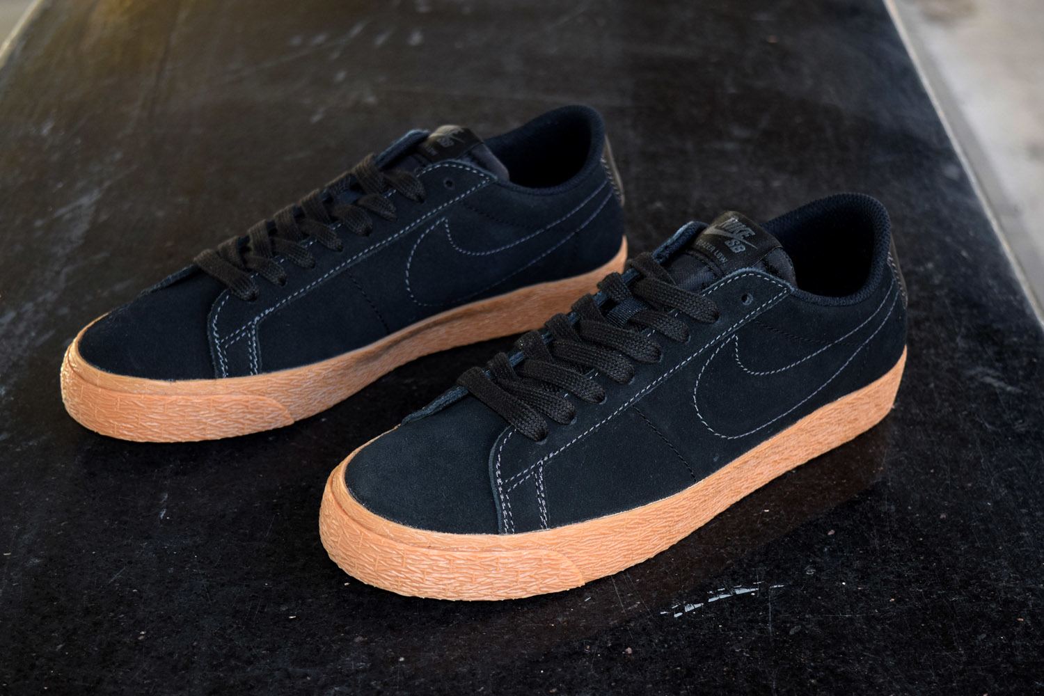 Nike SB Blazer Low Black Black Anthracite at BAYSIXTY6-Skate-Shop marble