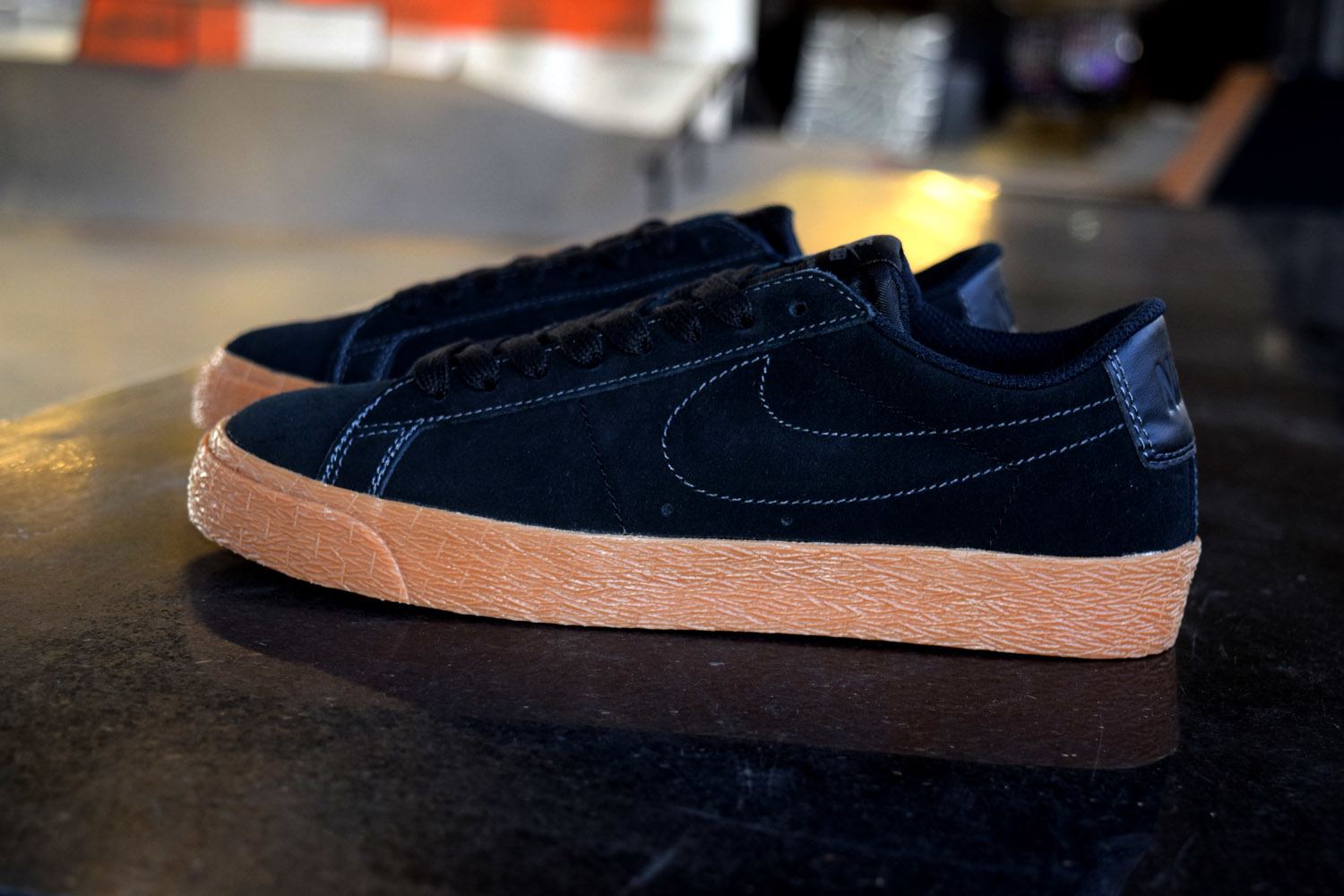 Nike SB Blazer Low Black Black Anthracite at BAYSIXTY6-Skate-Shop view